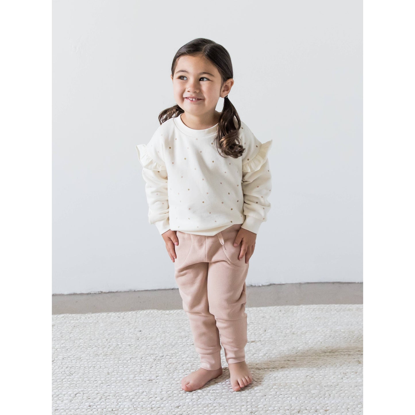 Abbie Fleece Ruffle Sweatshirt - Ivory/ Fawn