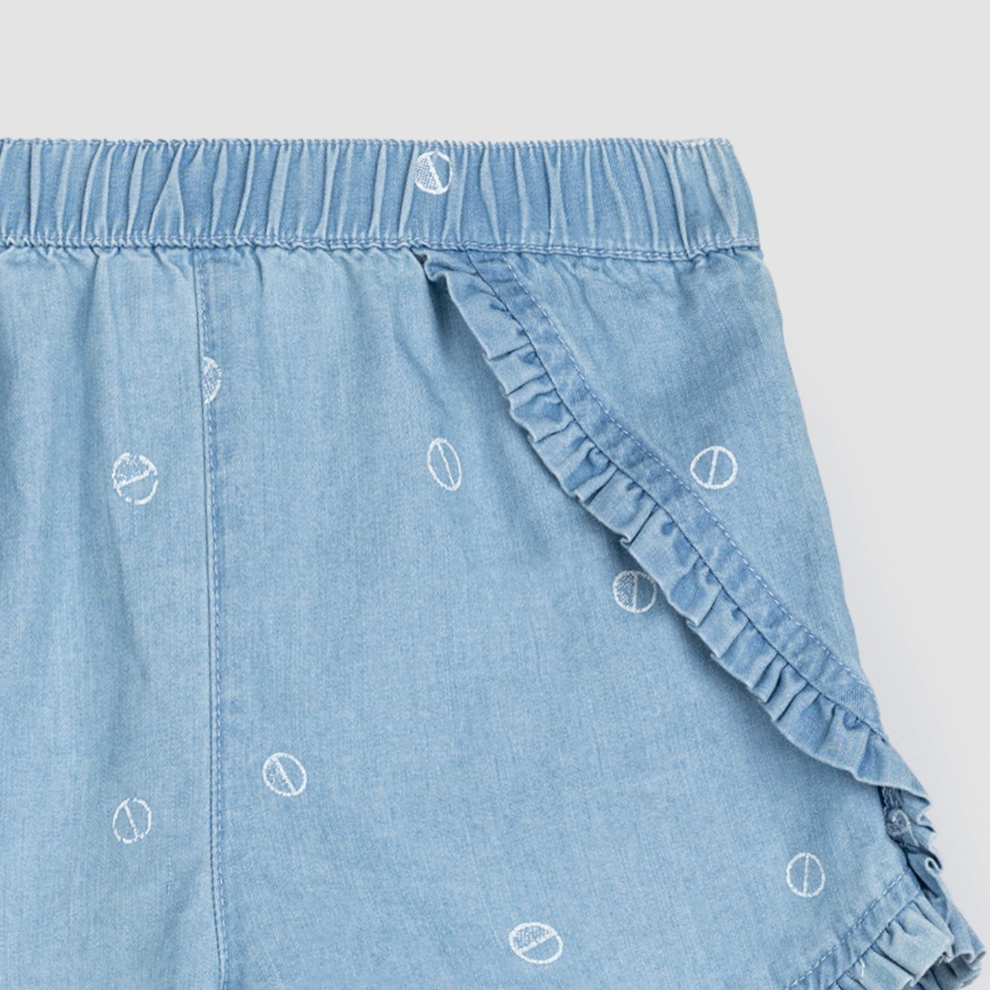 Wheel Print on Chambray Shorts