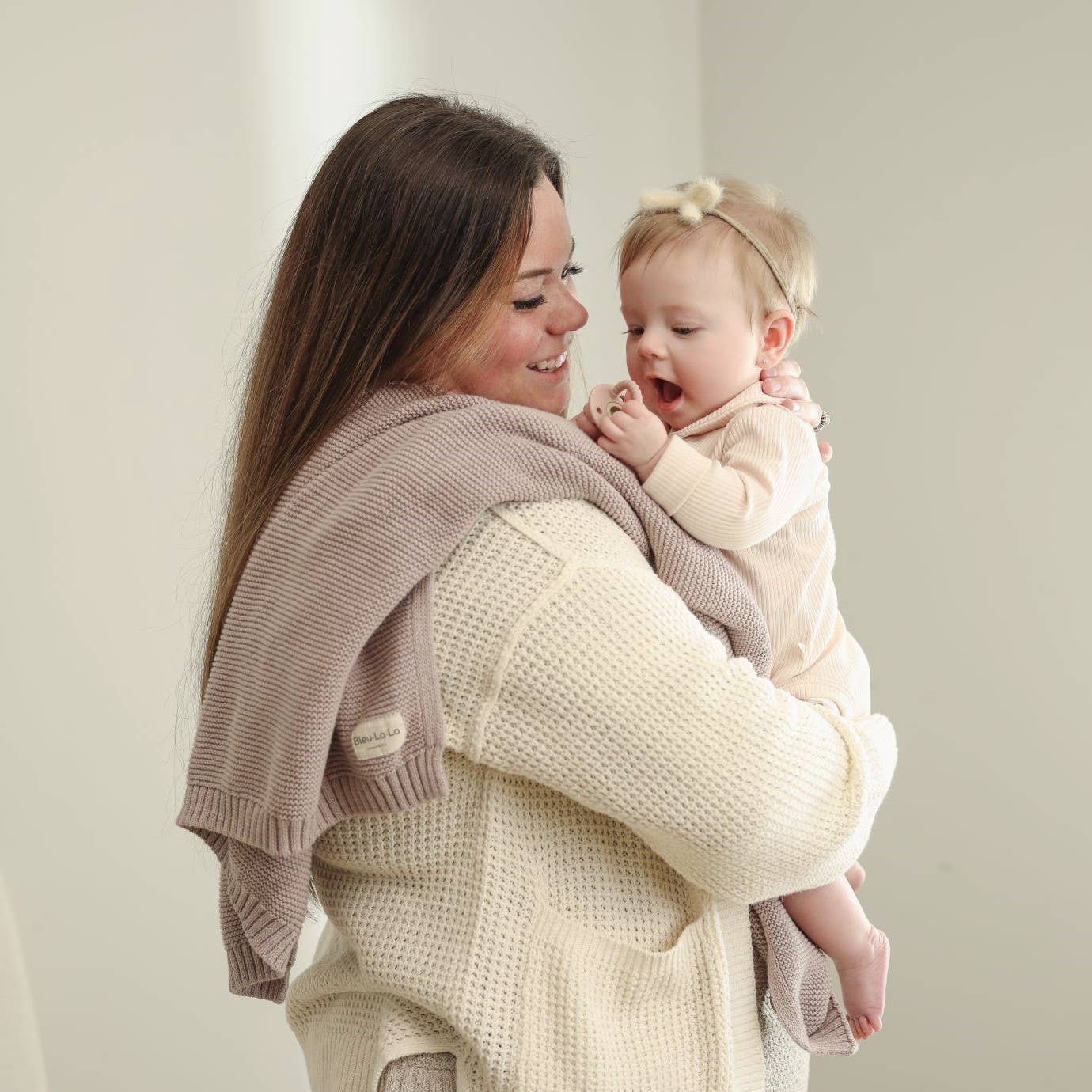 Swaddle Baby Blanket: Lilac