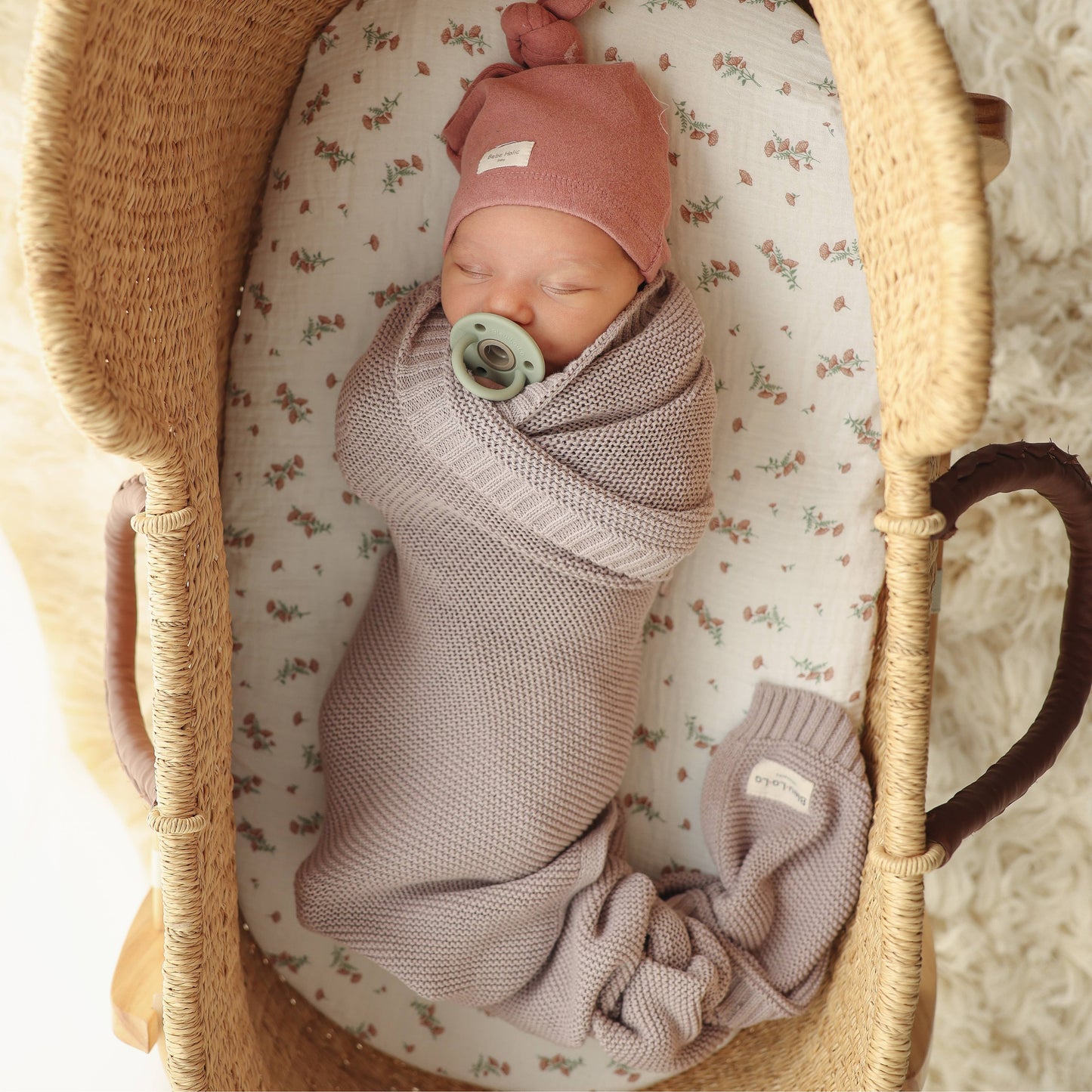 Swaddle Baby Blanket: Lilac