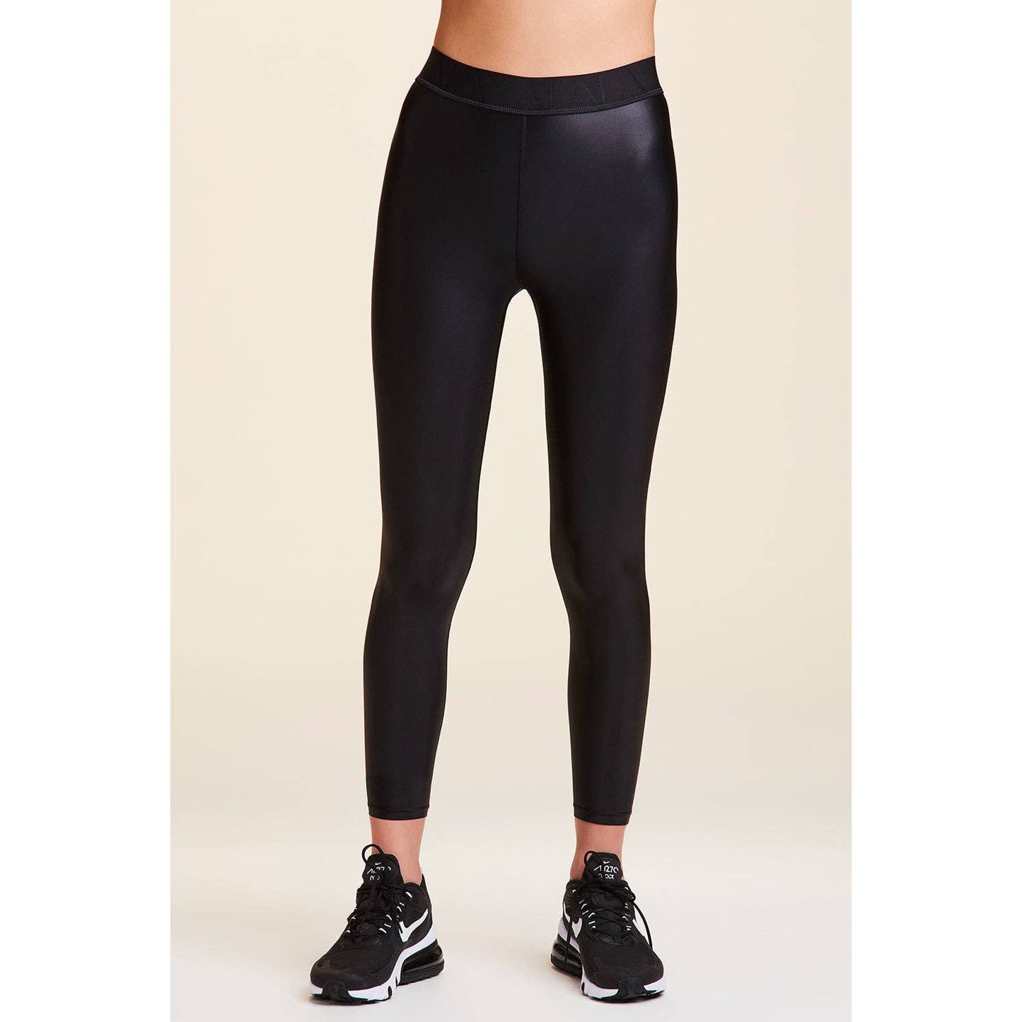 Primary Tight: Liquid Black