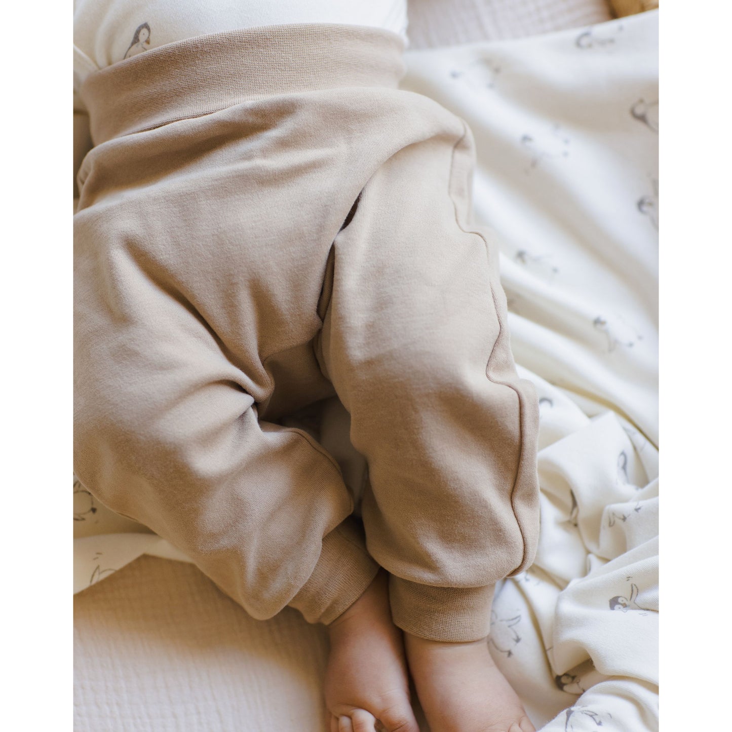 Side Snap Bodysuit + Pant Set || Penguins