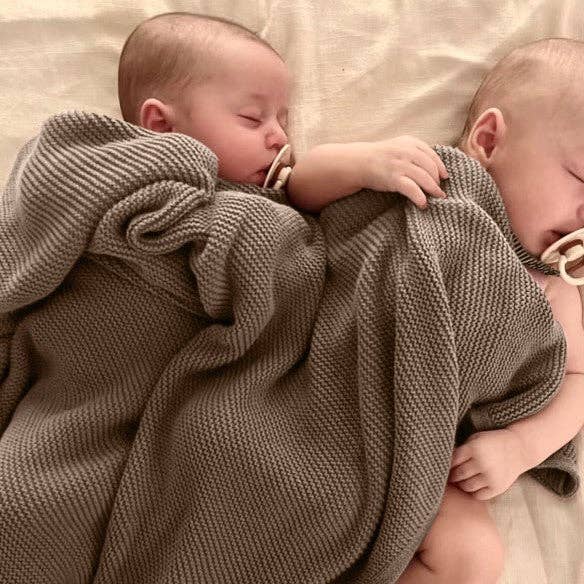 Swaddle Baby Blanket: Lilac