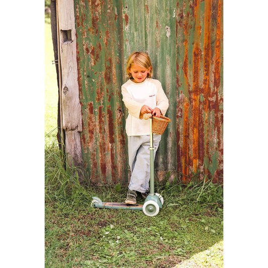 Banwood Inc - BANWOOD 3-WHEEL SCOOTER VINTAGE - FOREST (New Color)
