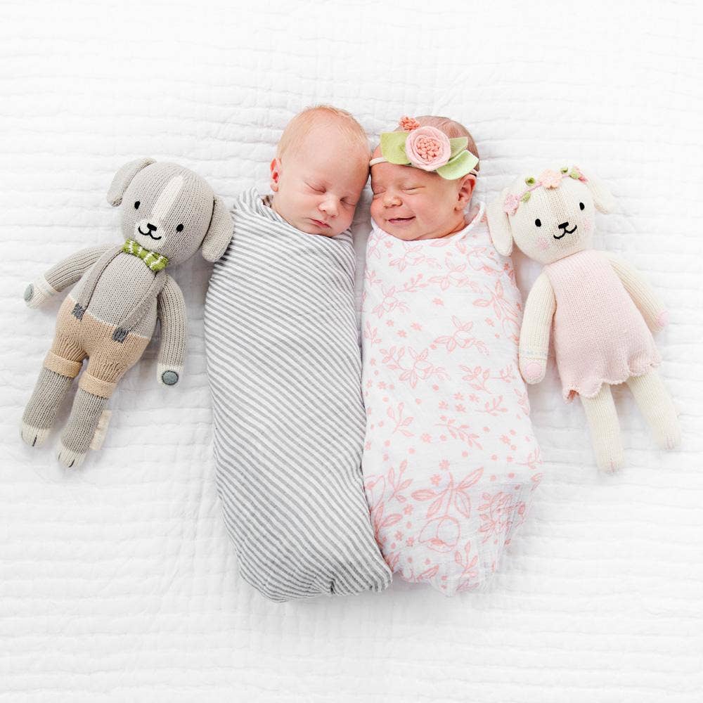 cuddle+kind - Noah the dog, gives 10 meals: Little - 13"