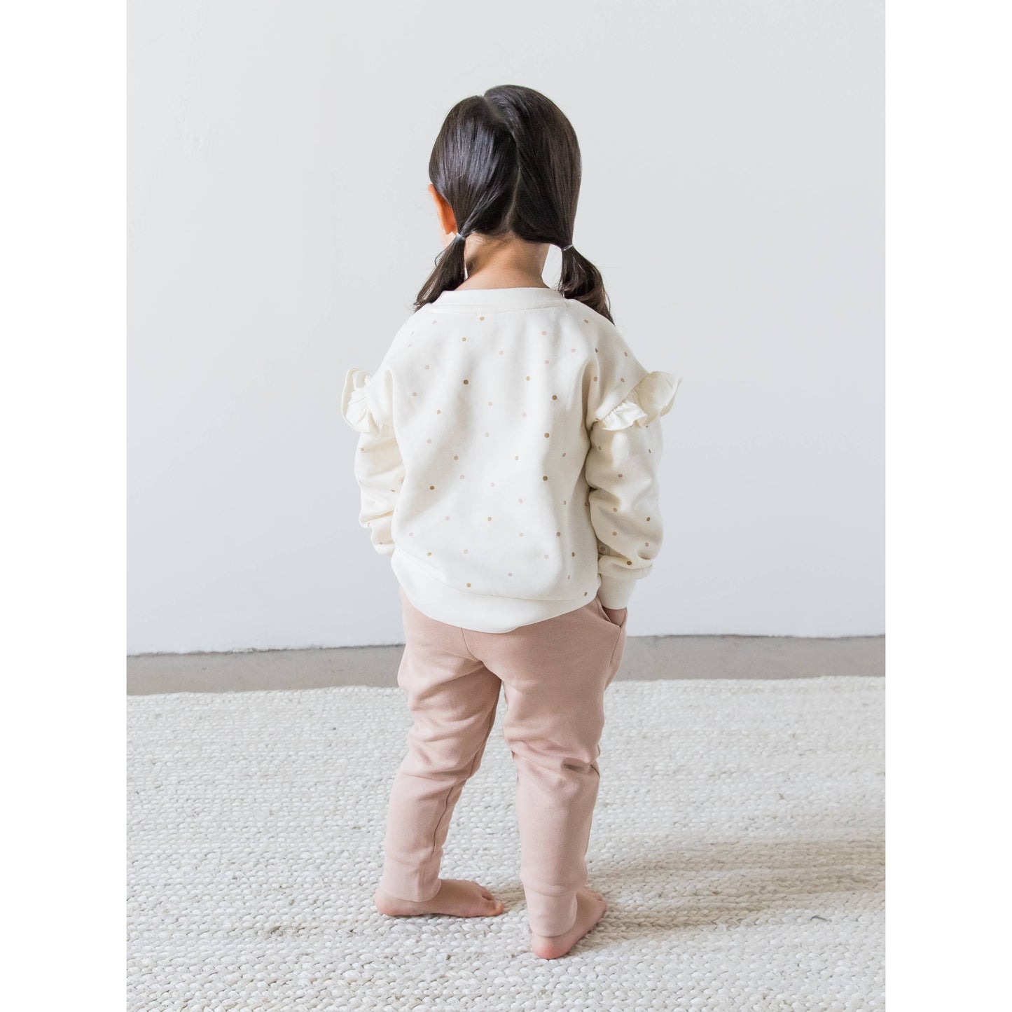 Abbie Fleece Ruffle Sweatshirt - Ivory/ Fawn
