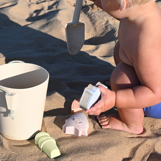 Silicone Bucket & Spade Set Apple Sorbet Multi