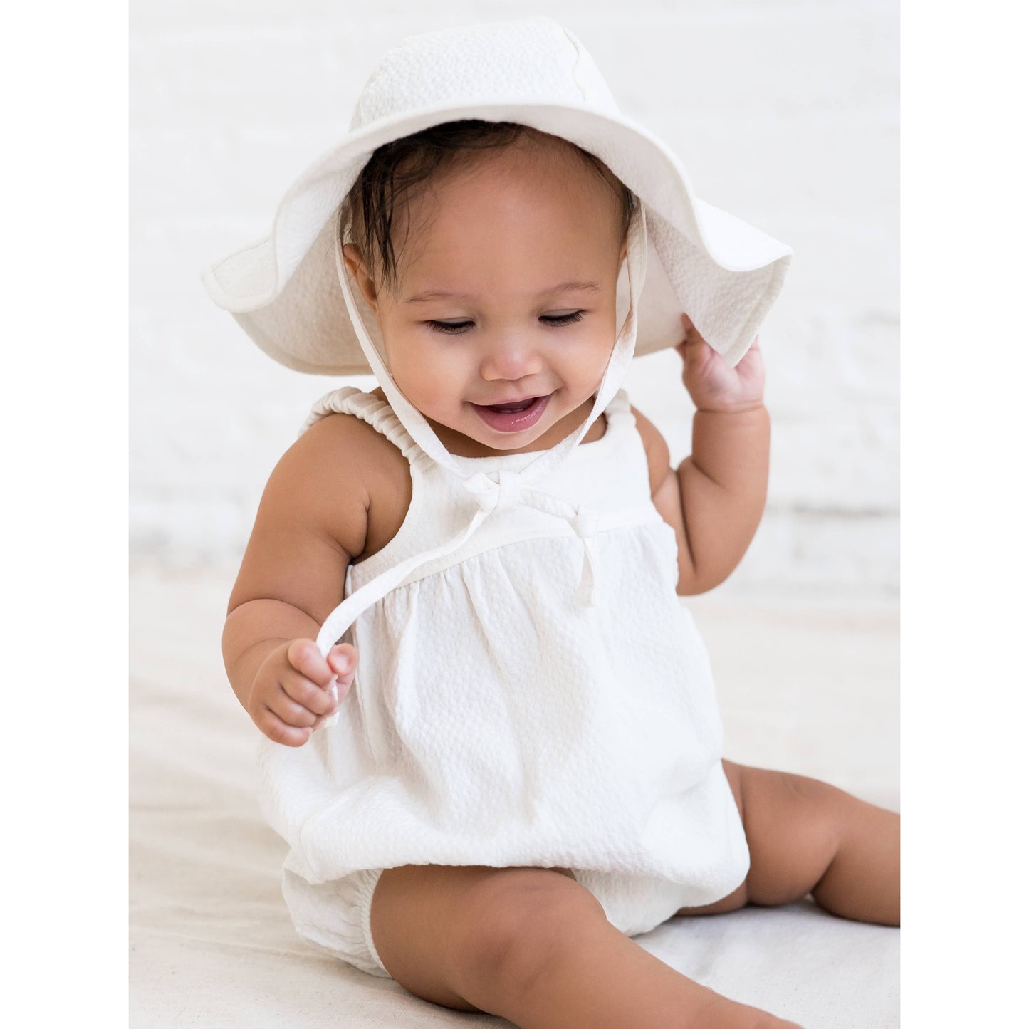 Caspia Seersucker Bubble Romper - Coconut