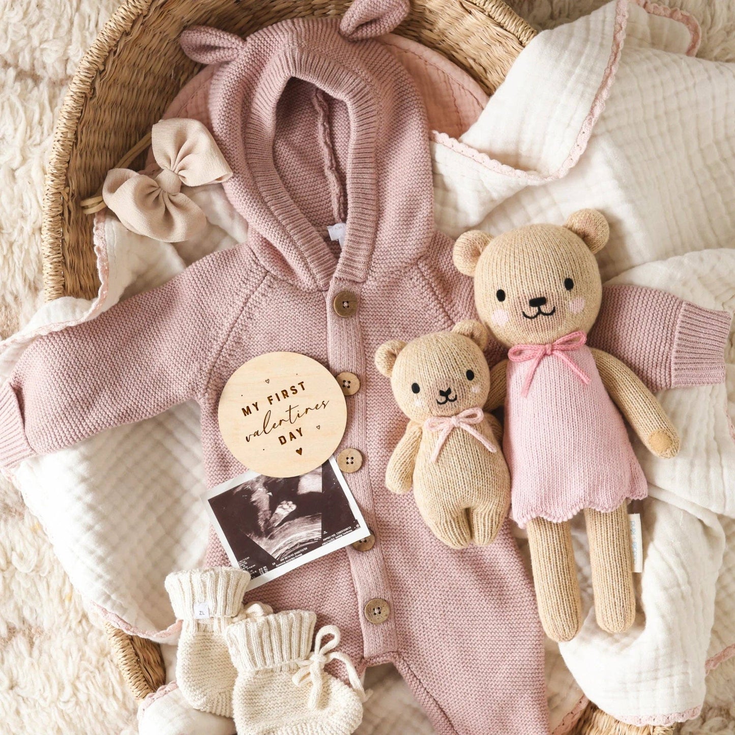 Bella the honey bear: Little - 13"