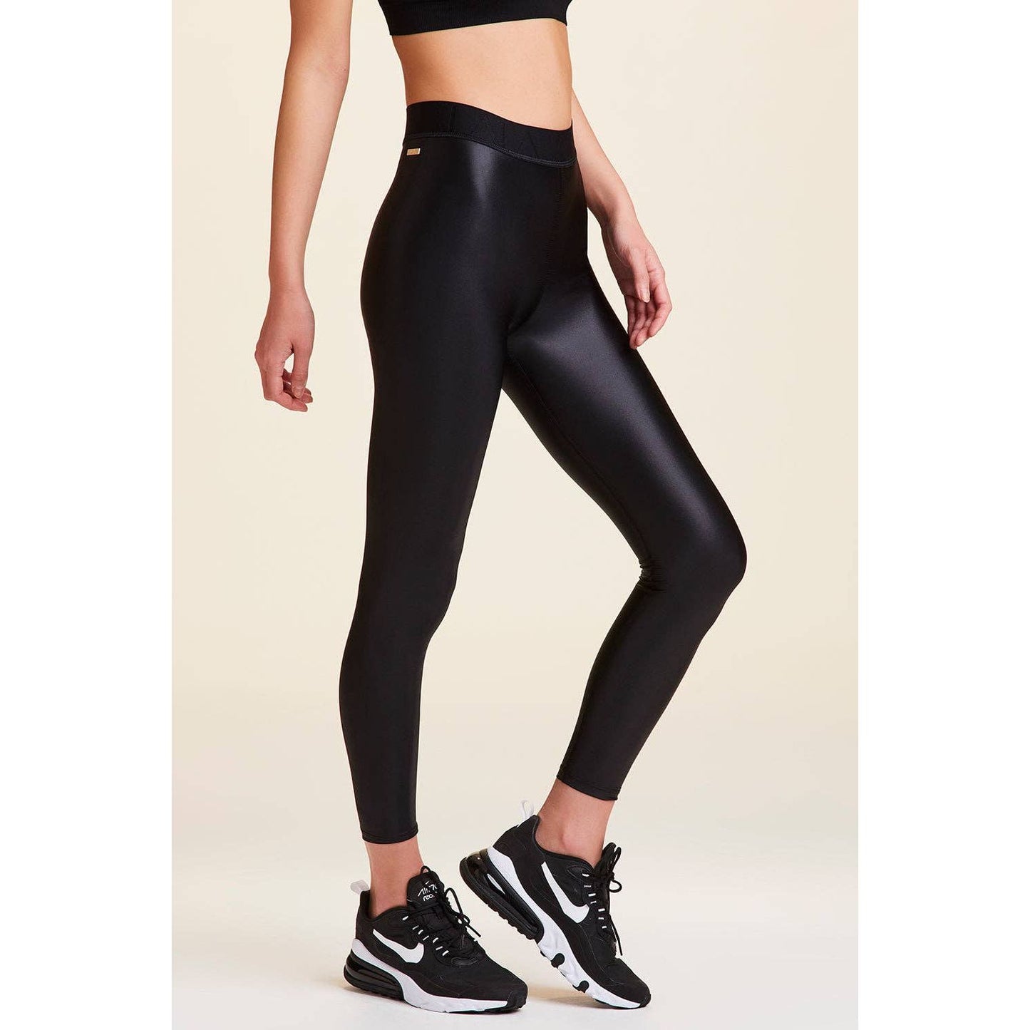 Primary Tight: Liquid Black
