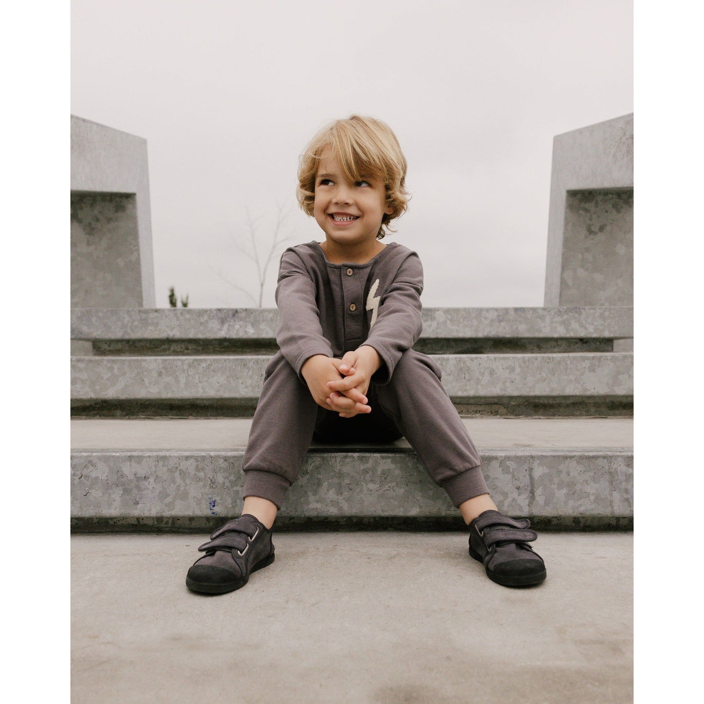 Henley Sweatshirt || Bolt