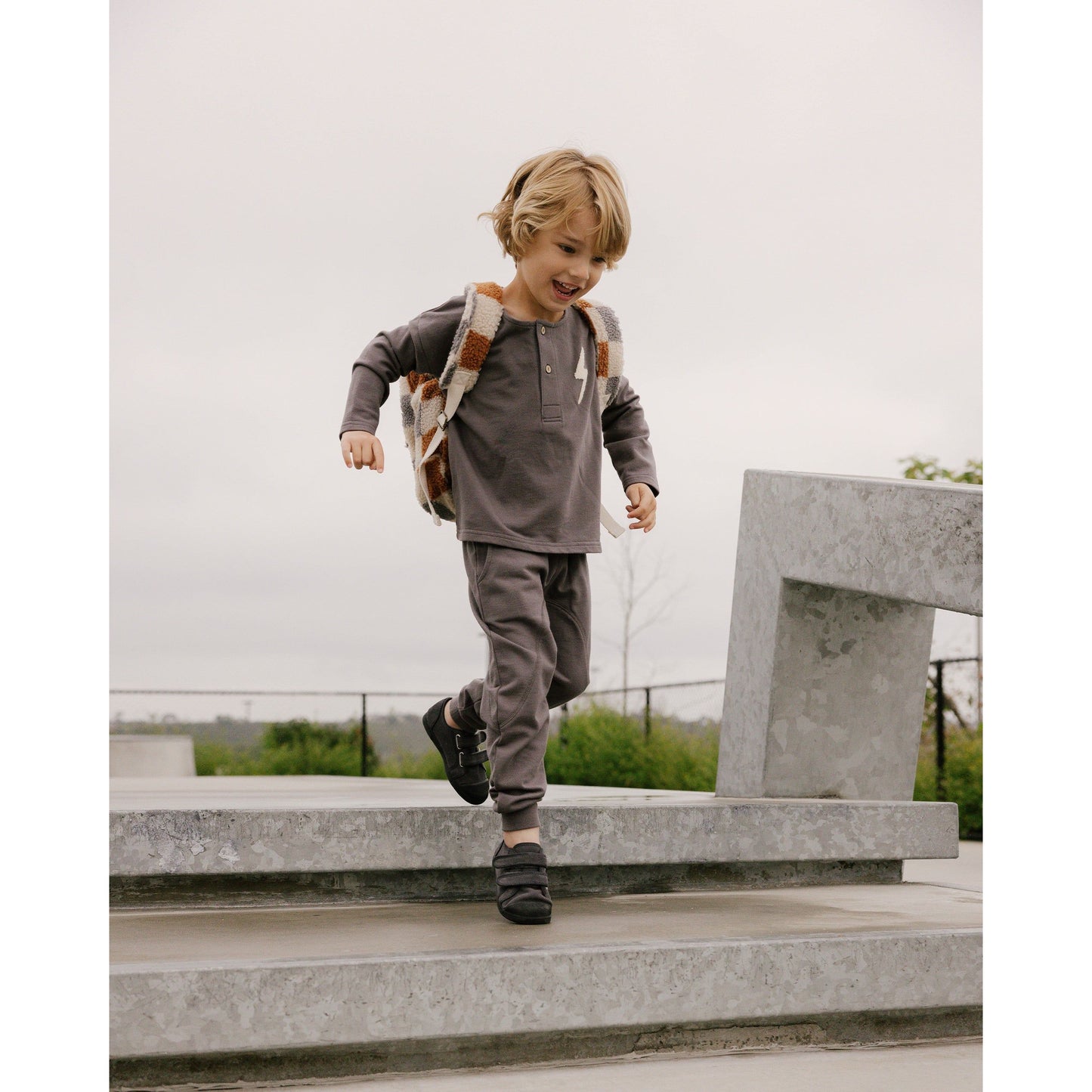 Henley Sweatshirt || Bolt