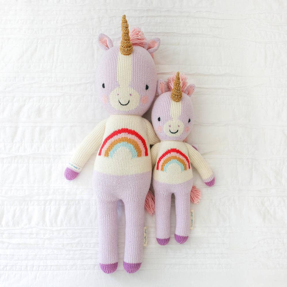 Zoe the unicorn, gives 10 meals: Little - 13"