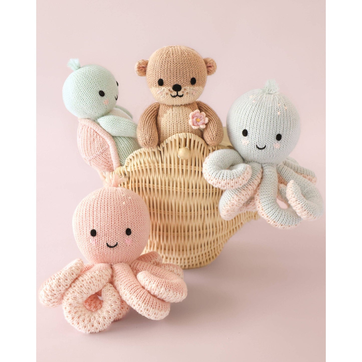 Baby octopus (soft coral pink)