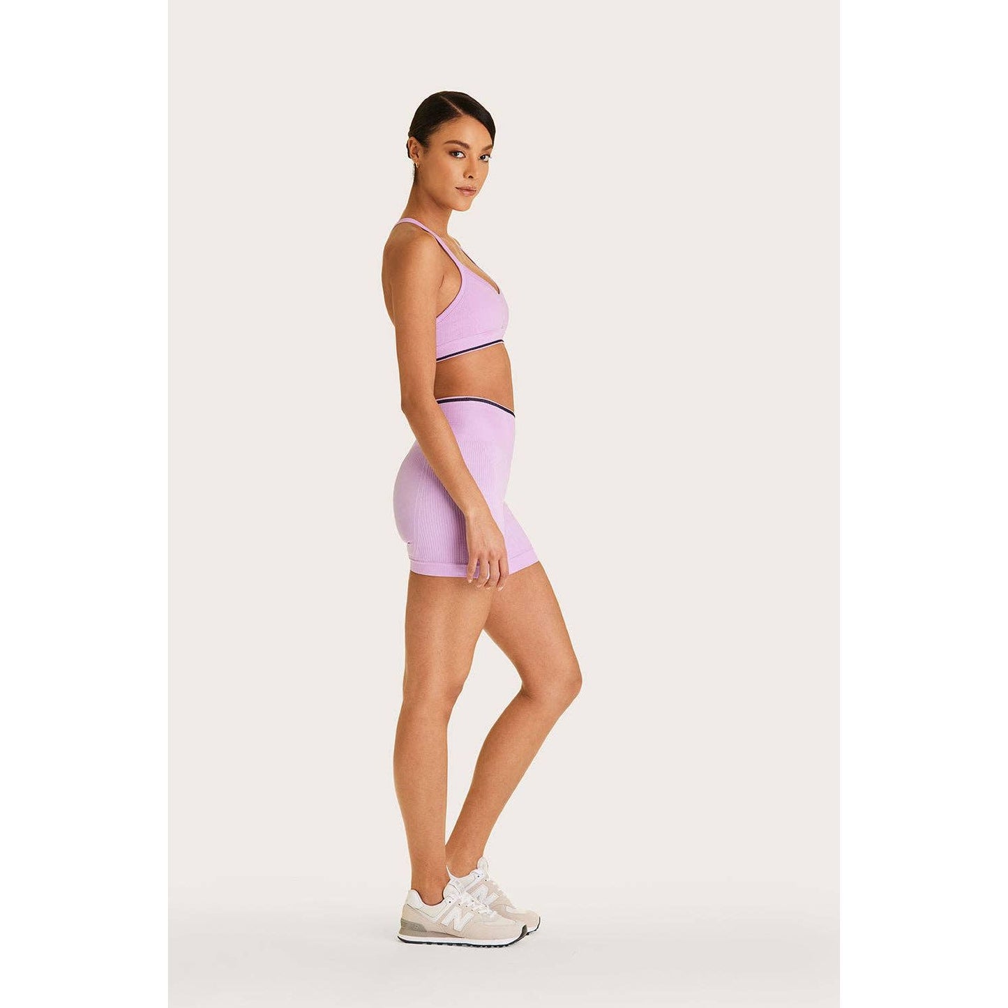 Barre Seamless Short: Lilac/Navy