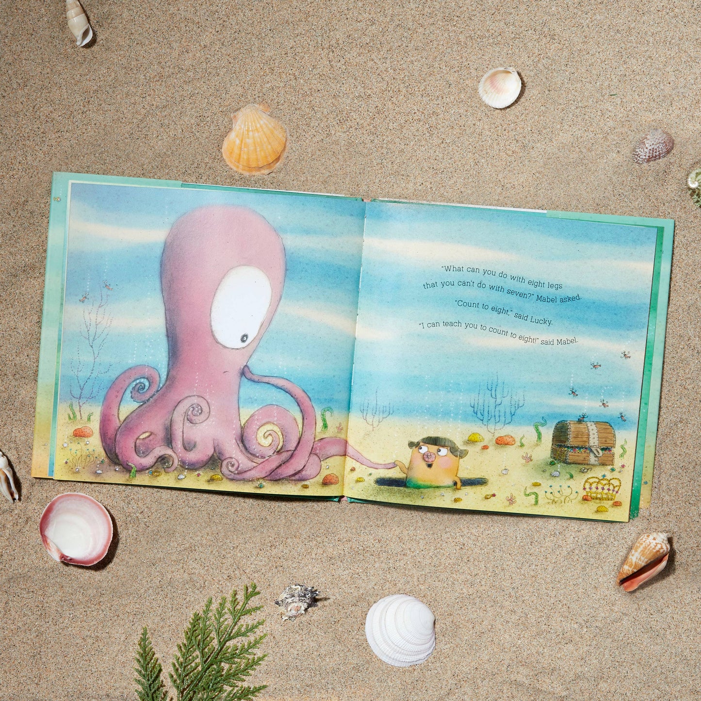 Chronicle Books - Mabel