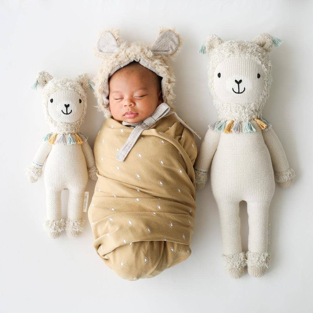 Lucas the llama, gives 10 meals: Little - 13"