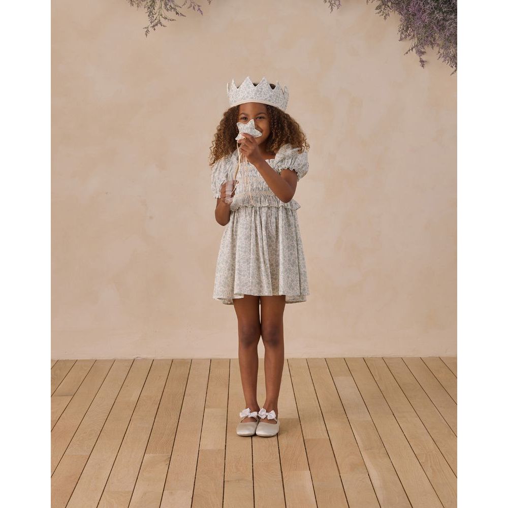 Crown And Wand | Sky Floral